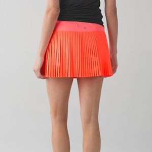 Lululemon Streets to Pleats Skirt II Size: 4